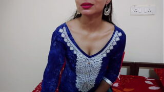 Beautiful Desi sister small tits sucks and missionary style fucking Video