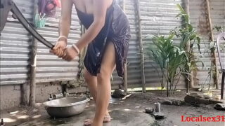 Desi Village House Wife Fucks In Outdoor In Hubby Brother Video