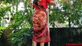 Desi Village Woman Pussy Fucking In House Garden Video
