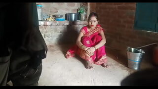 Indian Desi Sexy Bhabi Standing Style Fucked Wet Pussy Hard In Saree Video